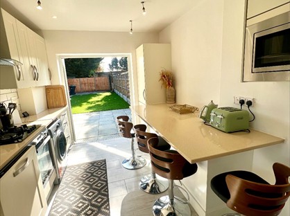 Room in a Shared House, Mandeville Road, EN3