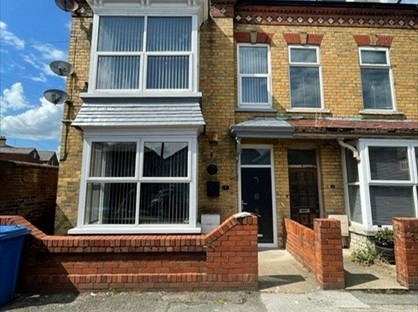 1 Bed Flat, Swindon Street, YO16