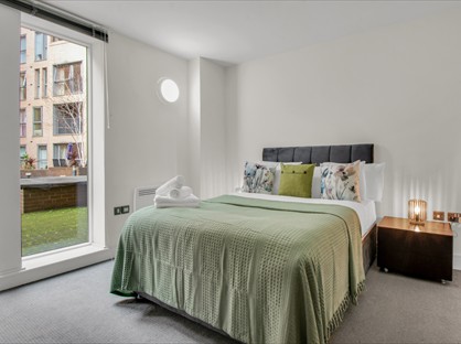 1 Bed Flat, Great Suffolk Street, SE1