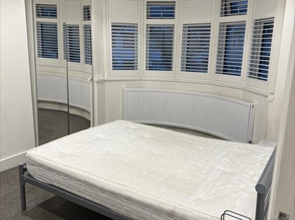 Room in a Shared House, Eton Road, IG1