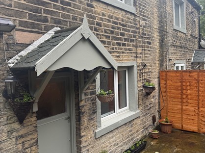 2 Bed Semi-Detached House, Brownroyd Hill, BD6