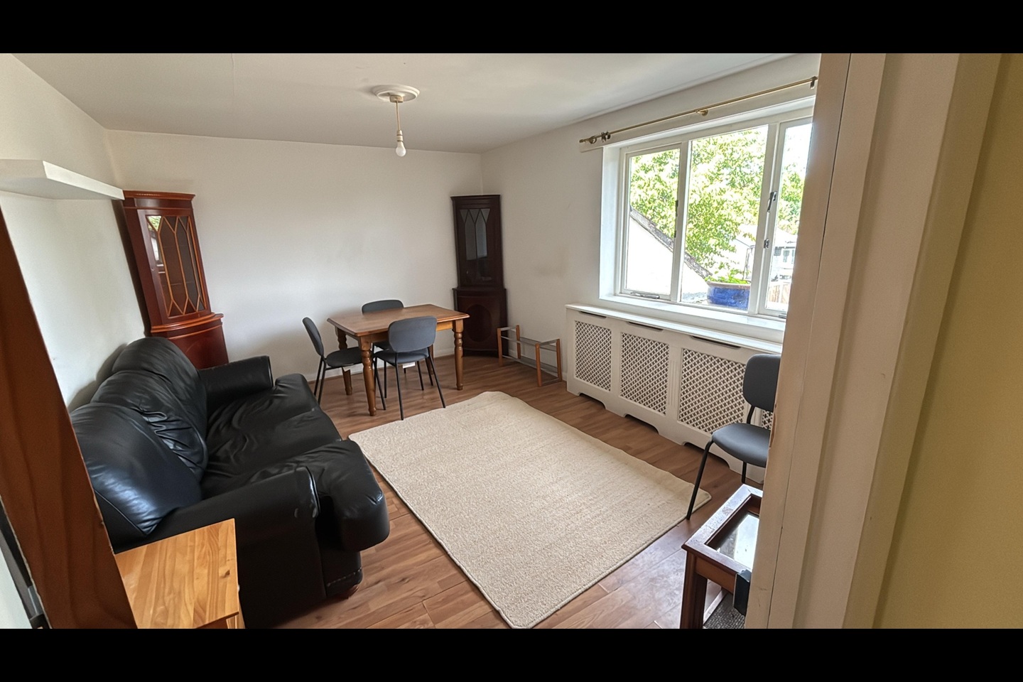 London - 1 Bed Flat, Amber Court, E4 - To Rent Now for £1,300.00 p/m