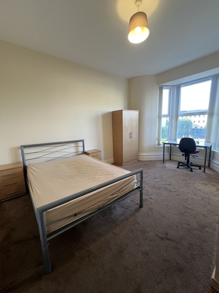 Bradford - 5 Bed Terraced House, Spring Place, BD7 - To Rent Now for £ ...