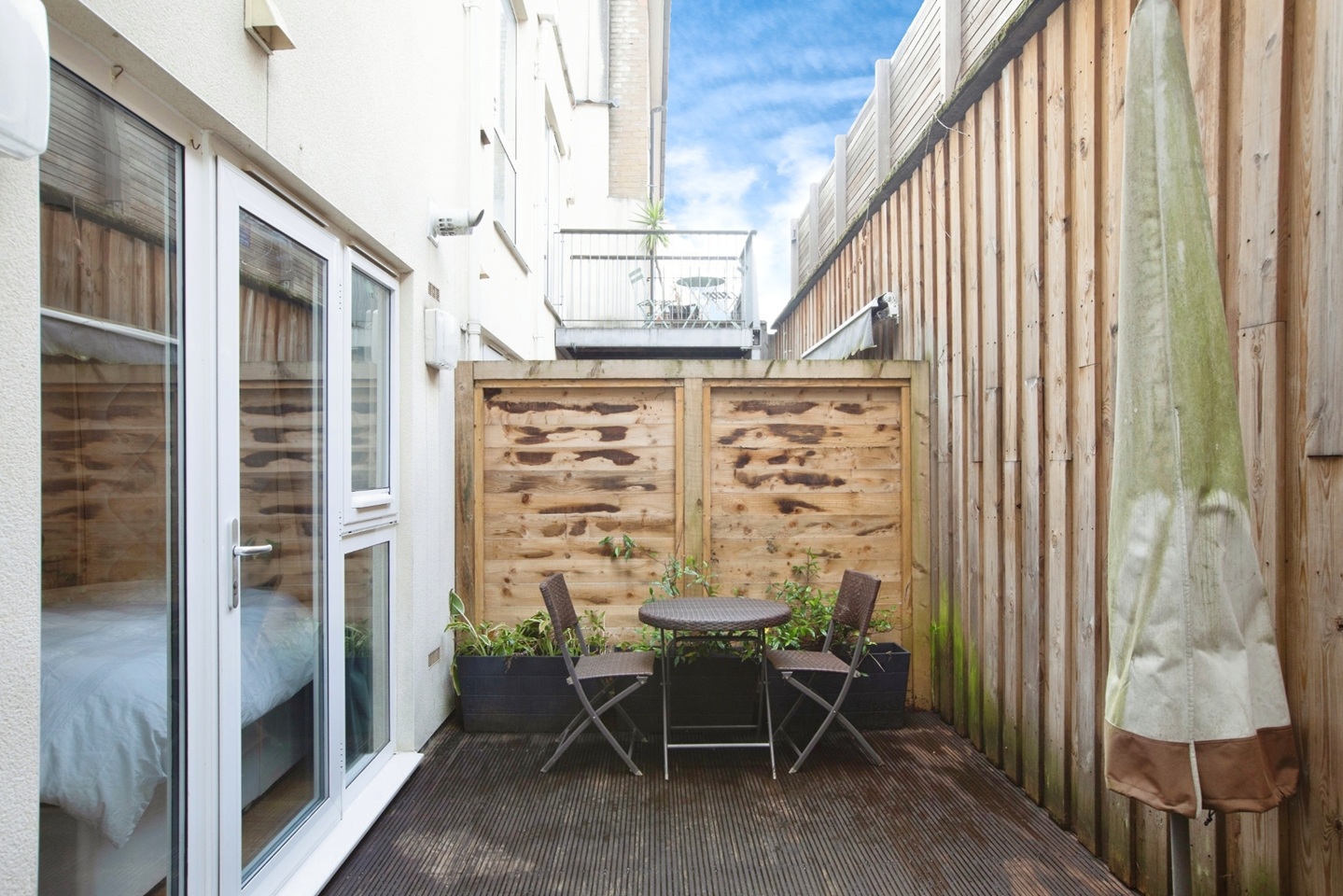 3 Bed Flat, Trinity Mews, E1 photo 3