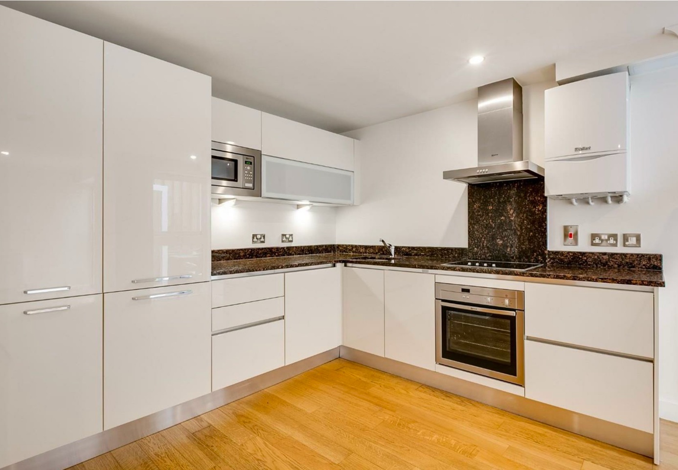 3 Bed Flat, Trinity Mews, E1 photo 5