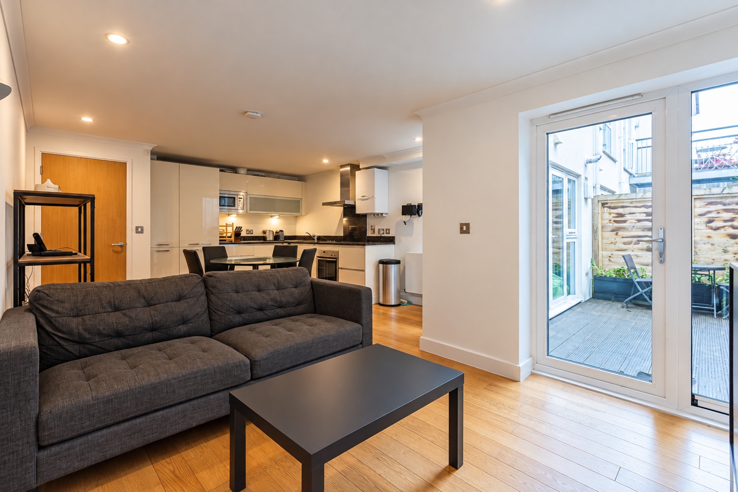 3 Bed Flat, Trinity Mews, E1