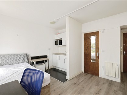 Studio Flat, Matmer House, YO10