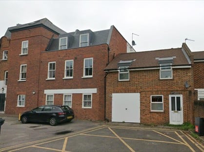 2 Bed Flat, Weybourne House, KT16