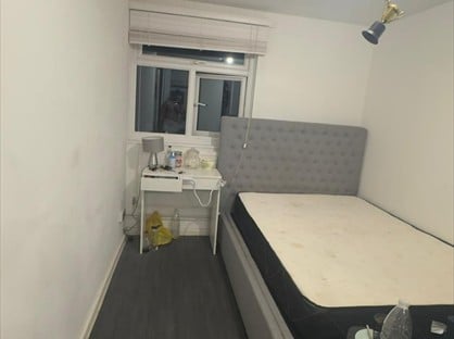 Room in a Shared Flat, Whardfale Court, E5