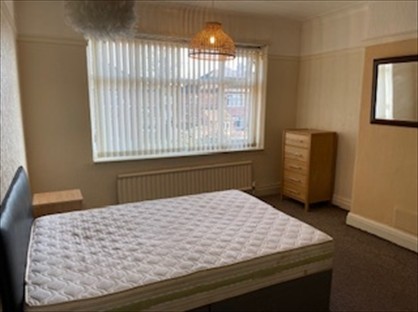 Room in a Shared House, Coleridge Road, M16