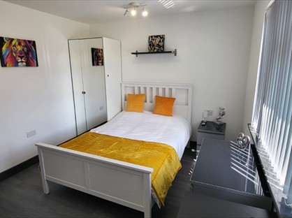 Room in a Shared House, Dorset Avenue, UB4