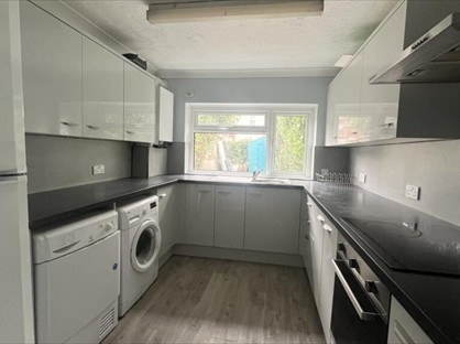 Room in a Shared House, Malmesbury Park Road, BH8
