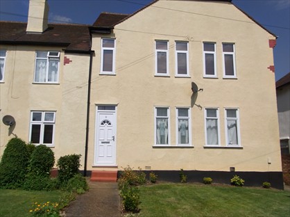 2 Bed Maisonette, Hill Court, RM11