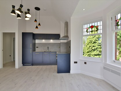 2 Bed Flat, Davenport Park Road, SK2