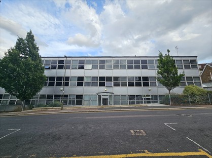 1 Bed Flat, Highfield Court, NW11