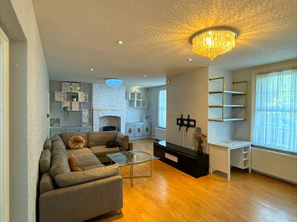 3 Bed End Terrace, Harold Road, SM1