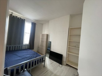 Room in a Shared Flat, Stratford, E15