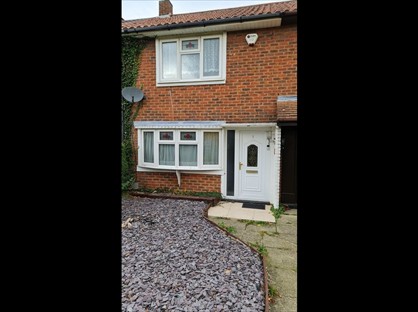 2 Bed Flat, Deepdene, SS16