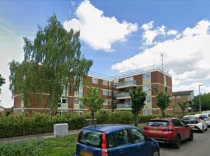 2 Bed Flat, Alcester Court, SM6