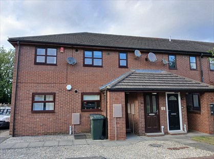 2 Bed Flat, Oakfield Park, NE42