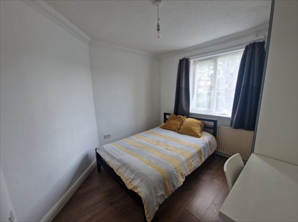 Room in a Shared House, Parsons Grove, NN17