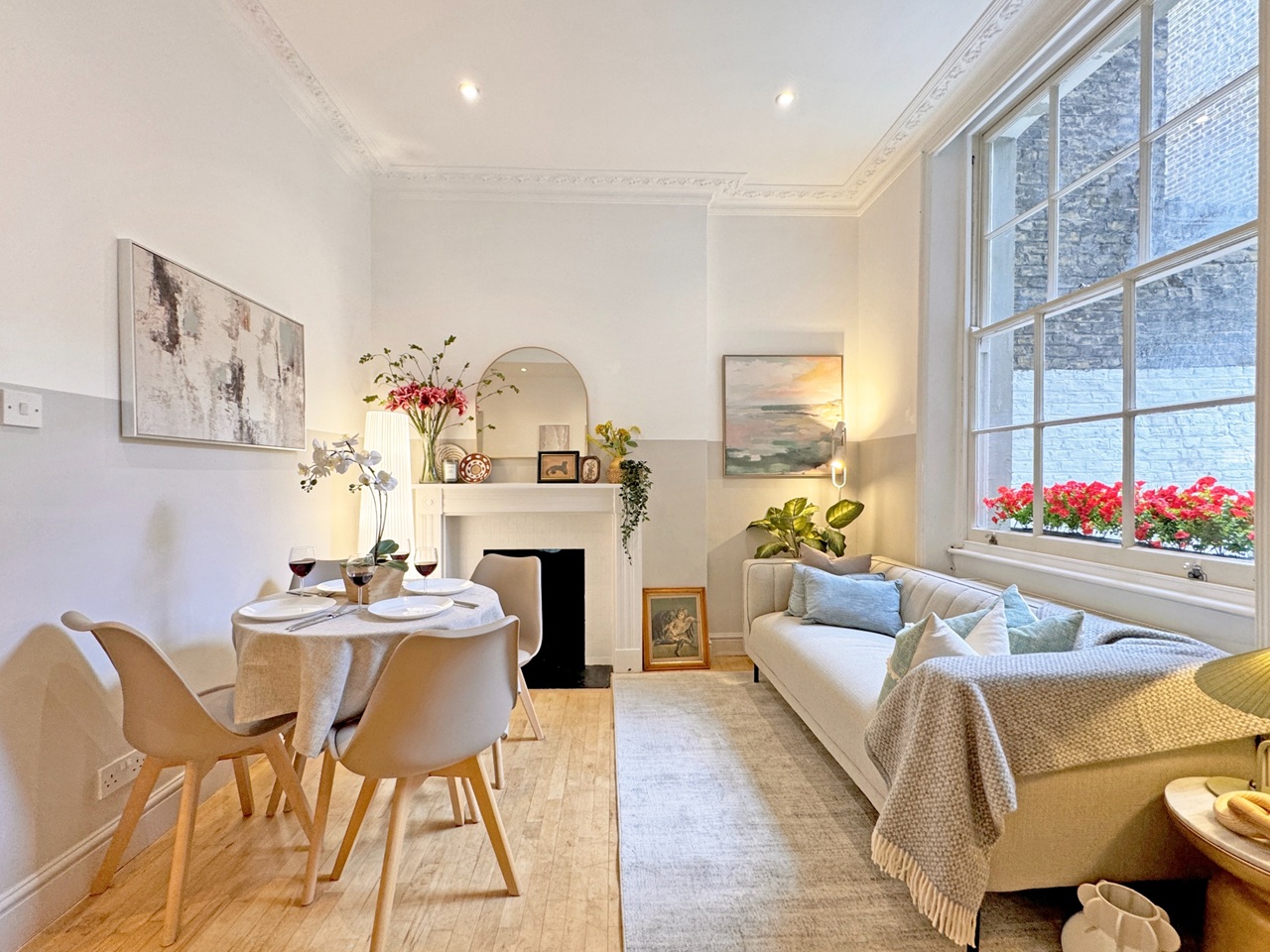 2 Bed Flat, Gloucester Street, SW1V photo 3