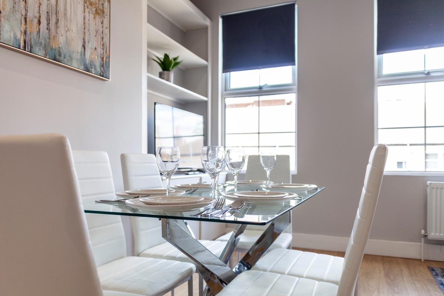 2 Bed Flat, North End Road, SW6 photo 4