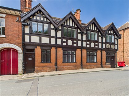 1 Bed Flat, The Southend, HR8