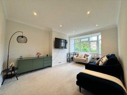2 Bed Maisonette, Grosvenor Road, N3