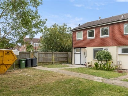 Studio Flat, Falconer Road, WD23