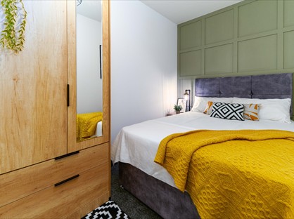 Room in a Shared House, Tootal Drive, M5