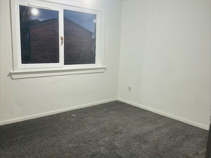 3 Bed Semi-Detached House, Marloch Avenue, PA14