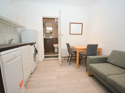 Studio Flat, Crownfield Road, E15