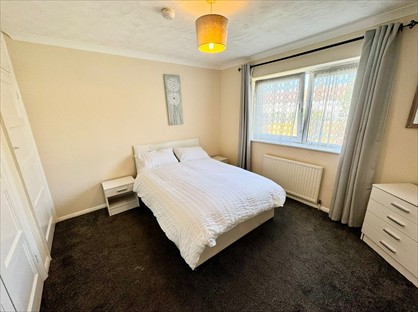 Room in a Shared House, Hind Close, IG7