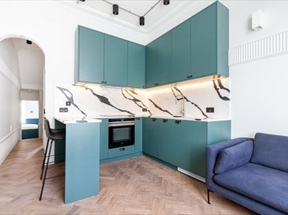 2 Bed Flat, Winchester Street, SW1V