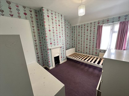 3 Bed Detached House, Cornworthy Road, RM8