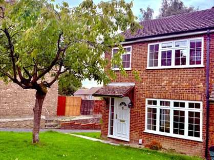 3 Bed Terraced House, Conway Close, GU16