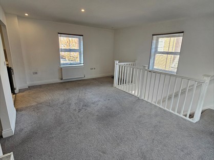 2 Bed Flat, Creedway, B70