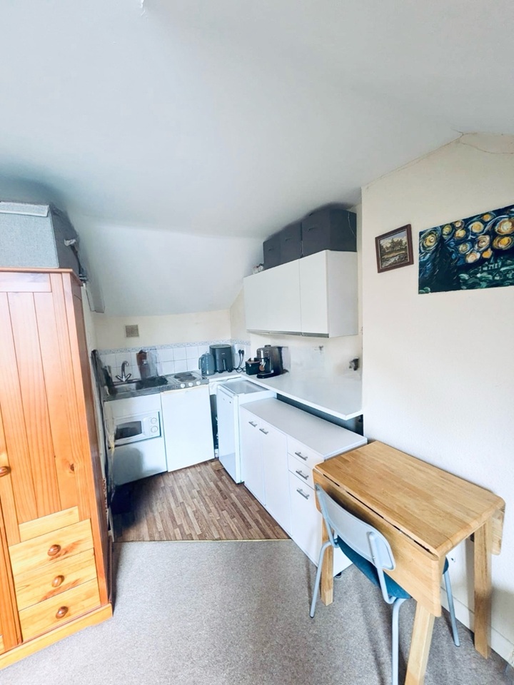Additional image 3 of Studio Flat, Denbigh St, SW1V, N1 7GU