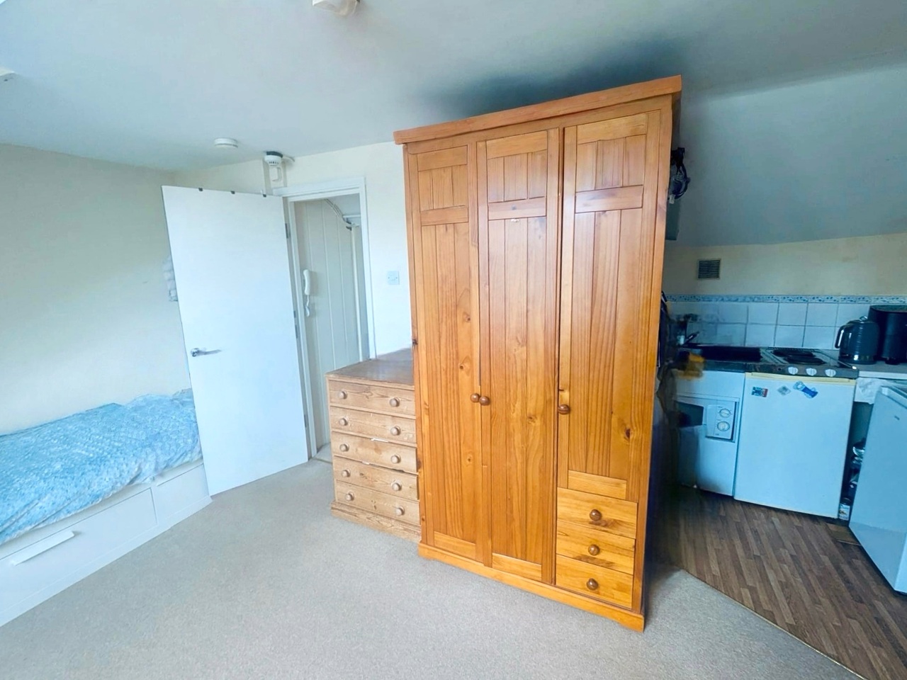 Additional image 9 of Studio Flat, Denbigh St, SW1V, N1 7GU