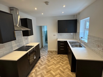 3 Bed Terraced House, Avondale Road, CF41