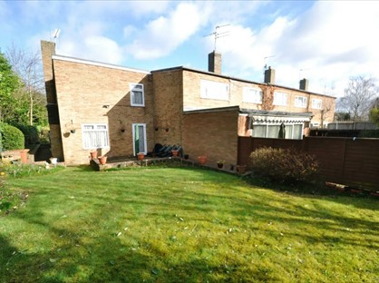 3 Bed End Terrace, Blythway, AL7