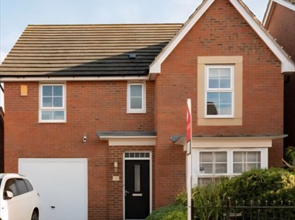 4 Bed Detached House, Spire Heights, S40