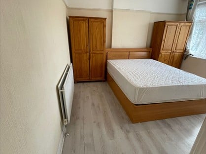 Room in a Shared House, Fieldend Road, SW16