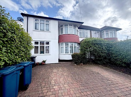 2 Bed Flat, Gordon Avenue, HA7