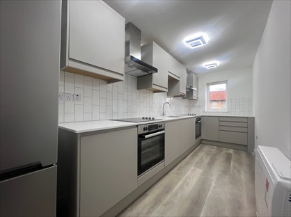 6 Bed Flat, Church Road Lawrence Hill, BS5