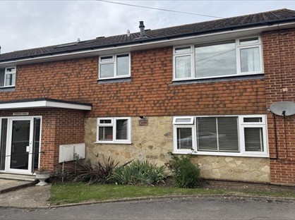 2 Bed Maisonette, Berkeley Court, KT21