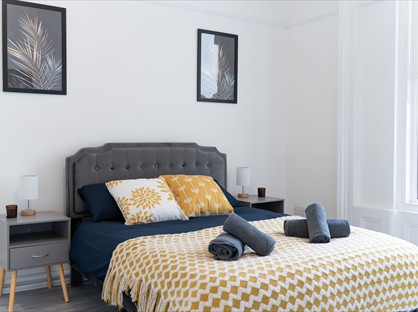 2 Bed Detached House, Waverley Road, PO5