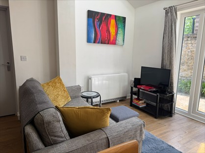 2 Bed Semi-Detached House, Headington, OX3