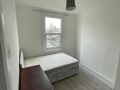 Room in a Shared House, Swete Street, E13